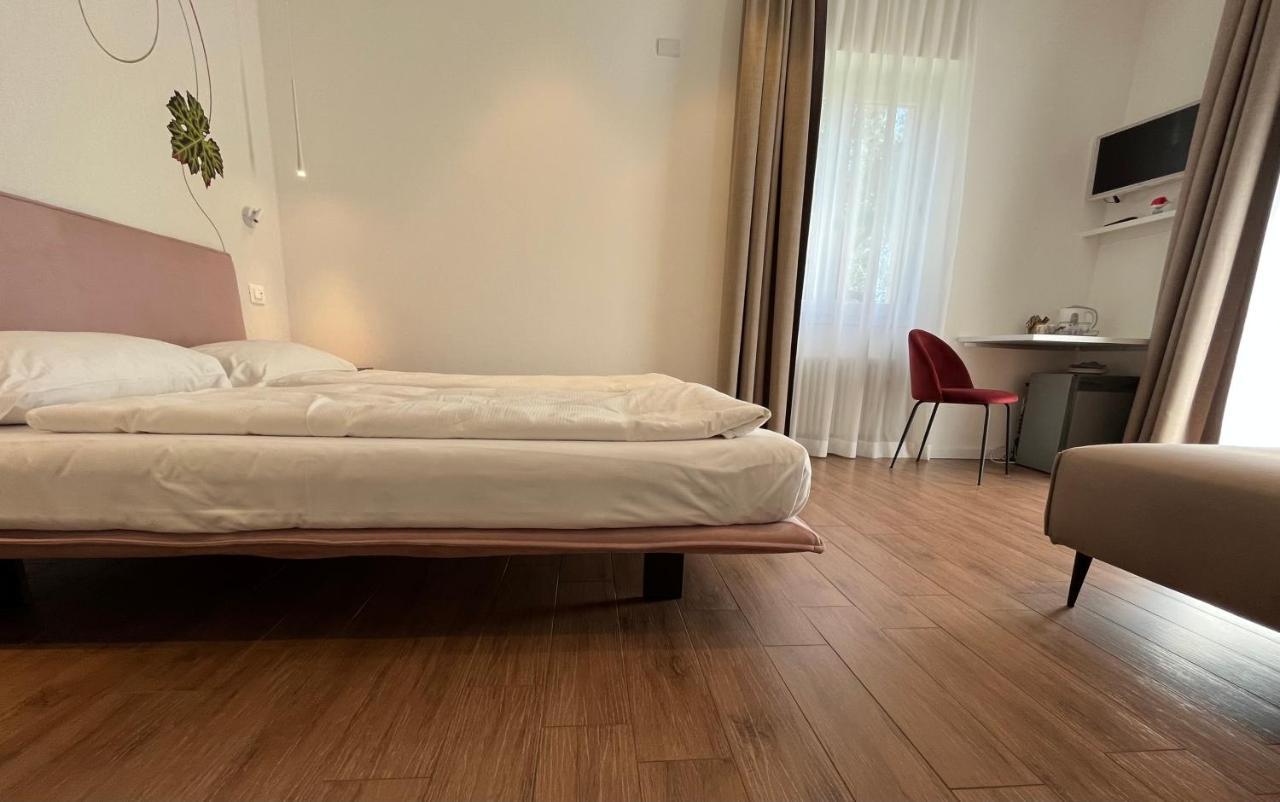 Agritur Fiore D'Ulivo Riva del Garda Exteriör bild